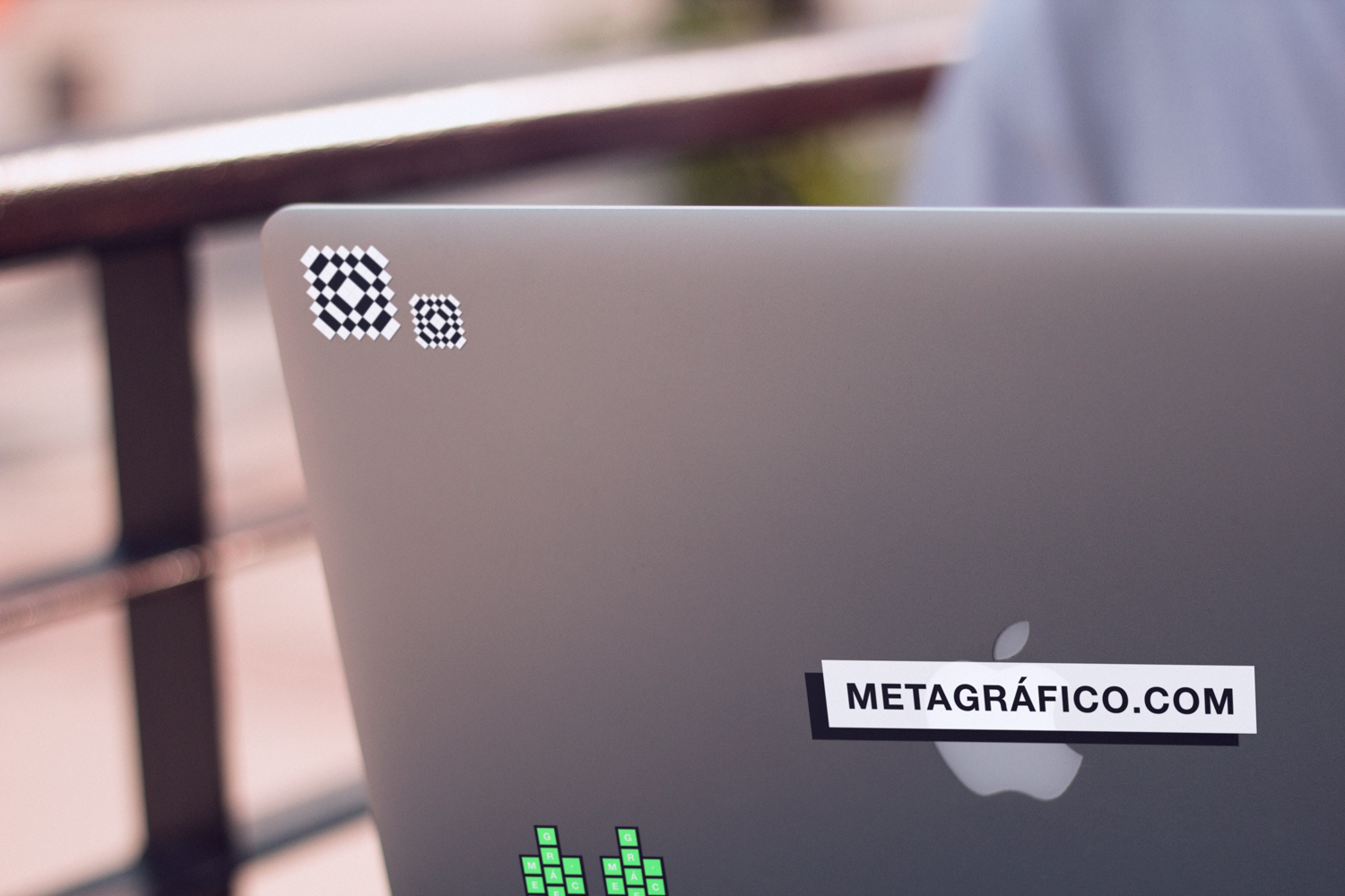 metagrafico_computadora_1_preview