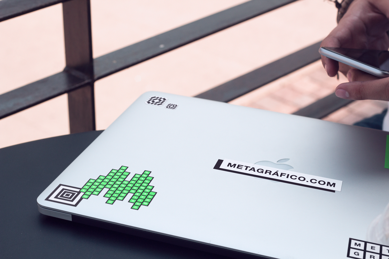 metagrafico_computadora_4_preview